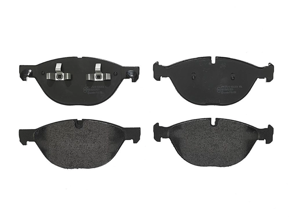 BREMBO Bremsbelagsatz, Scheibenbremse vorne rechts links ohne Zubehör für BMW 34112413077 34112413048 34116865868 P 06 058
