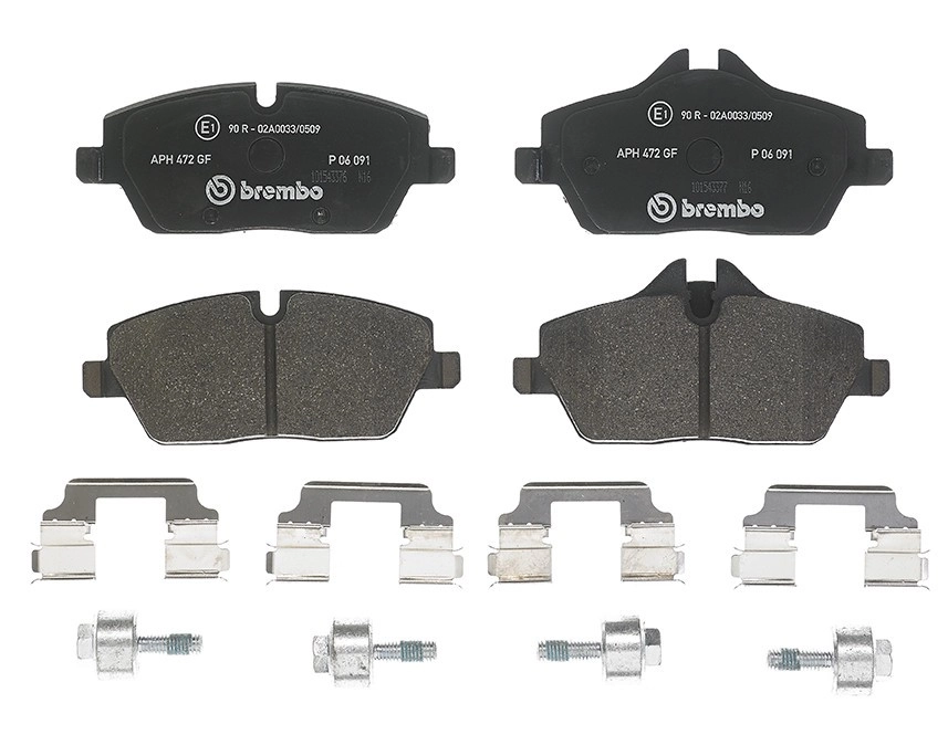 BREMBO Bremsbelagsatz, Scheibenbremse vorne rechts links mit Zubehör für BMW 34116862309 34106884267 P 06 091