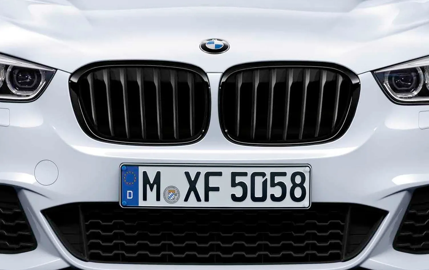 orig. BMW X1 F48 M Performance Frontziergitter Ziergitter schwarz Re + Li