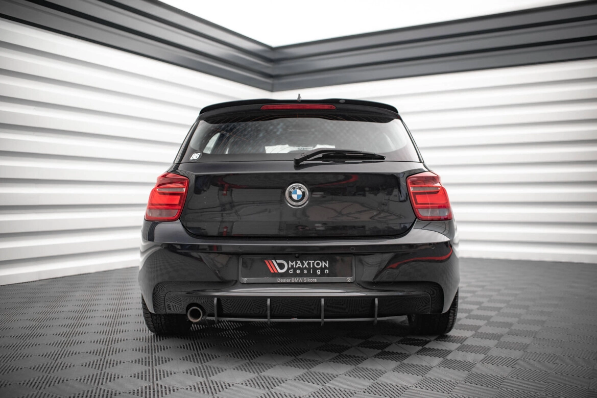 Heckansatz Diffusor passend für BMW 1er F20 roter Kern