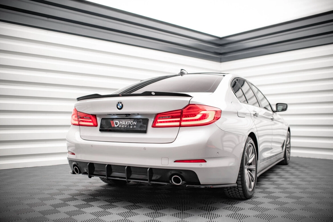 Heckansatz Diffusor passend für BMW 5er G30 roter Kern