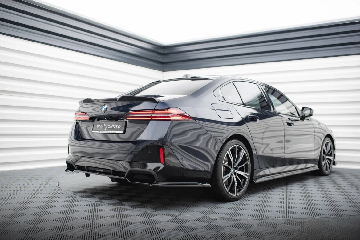 Diffusor Heckansatz V.1 passend für BMW 5er / i5 M-Paket Limousine / Touring G60 / G61 schwarz Hochglanz