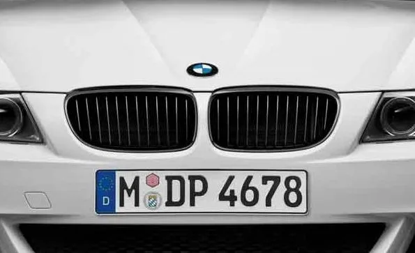 orig. BMW M Performance 3er E90 E92 E93 LCI Frontziergitter Ziergitter schwarz