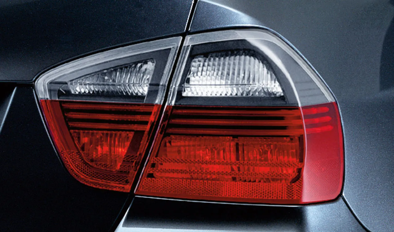 Original BMW Heckleuchte Blackline 3er E90 Limousine